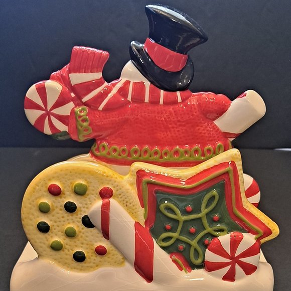 FITZ AND FLOYD CHRISTMAS NAPKIN HOLDER - Picture 2 of 8